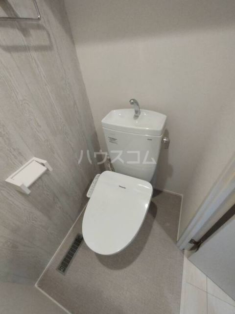 東京メトロ千代田線 北千住駅 徒歩11分 2階建 築2年のトイレ写真