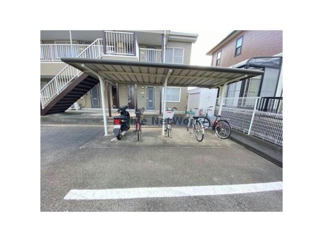 碧南市 2階建 築28年の外観写真