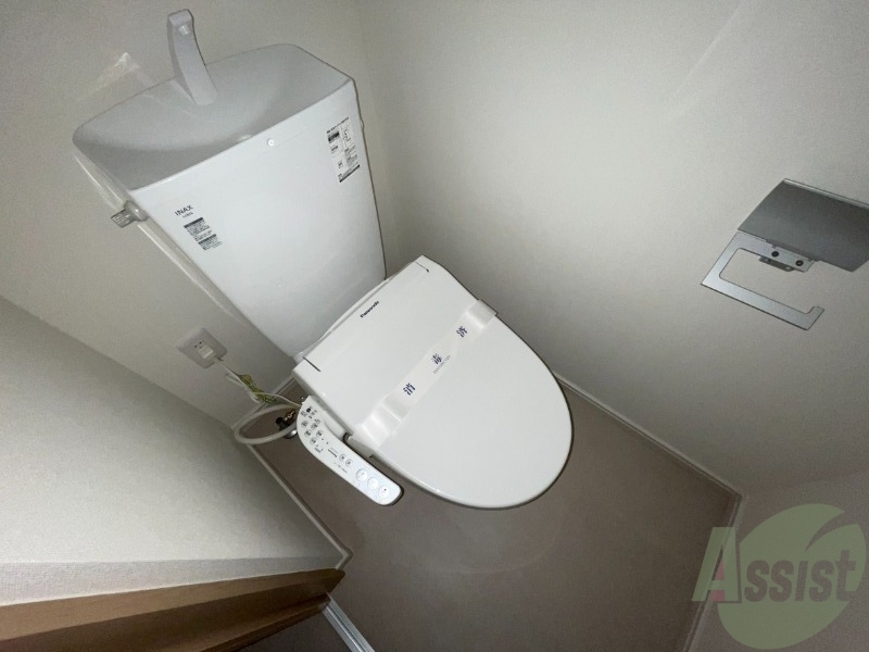 トイレ　トイレはあると嬉しいウォシュレット付きです。