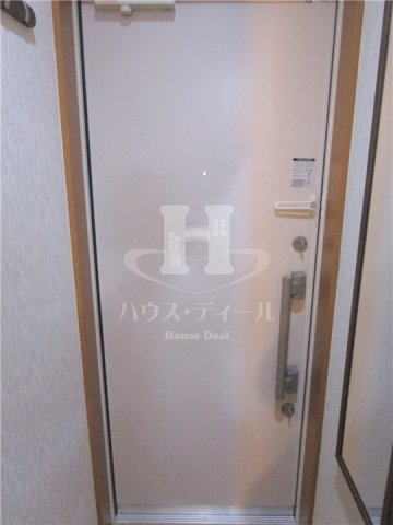 玄関　収納もある玄関です