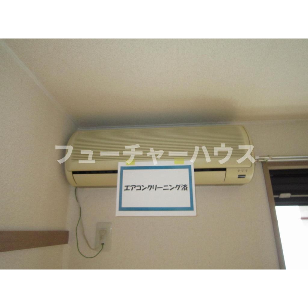 洗面設備　脱衣スペースもあります