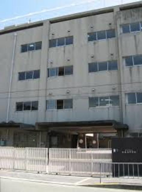 中学校　池田市立北豊島中学校（中学校）まで1162m