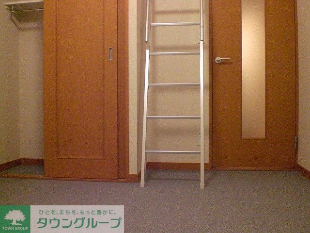 レオパレス経堂の居間写真