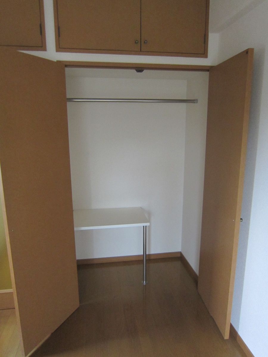 地下鉄箱崎線 馬出九大病院前駅 徒歩1分 9階建 築28年の内装写真