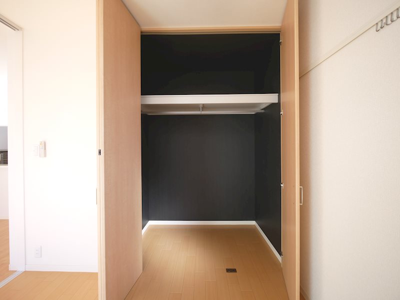 収納　クローゼット（洋室5.5帖）