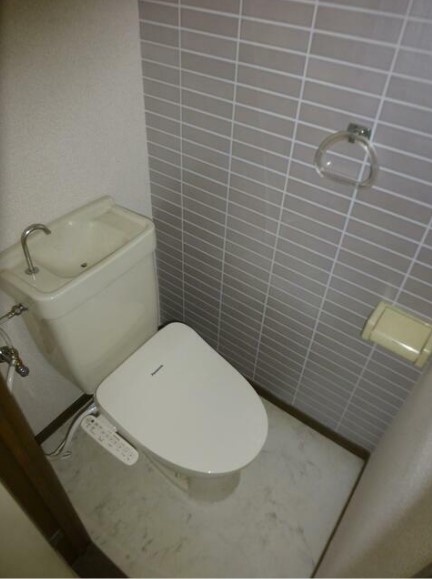 トイレ　ウォシュレット