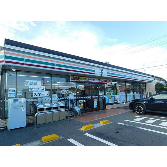 コンビニ　セブンイレブン郡山八山田南店（コンビニ）まで382m