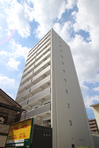 広島市中区舟入川口町のマンションの建物外観