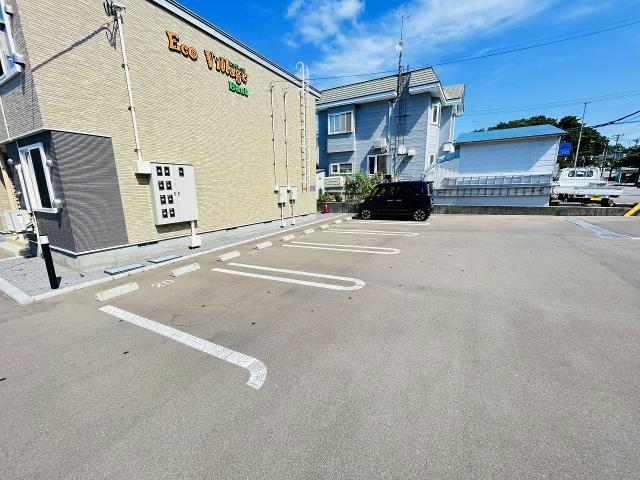 【函館市上湯川町のアパートの駐車場】