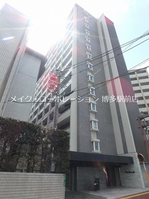 【福岡市博多区石城町のマンションの建物外観】