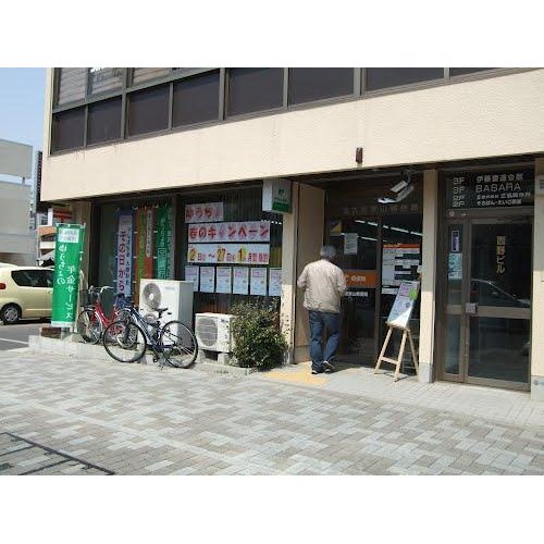 【名古屋市千種区東山通のマンションの郵便局】