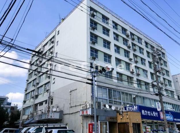 中野区弥生町のマンションの建物外観