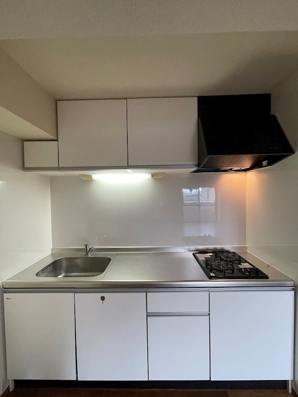 キッチン　※同タイプの他のお部屋です