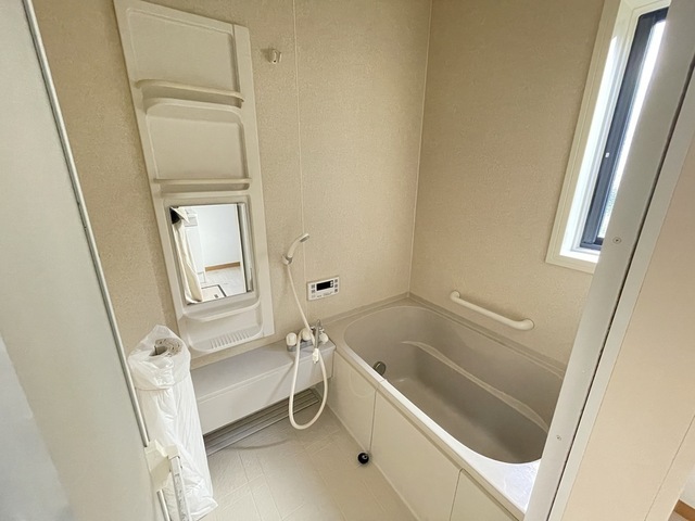 バス・シャワールーム　１階