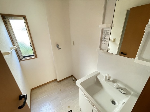 洗面設備　１階