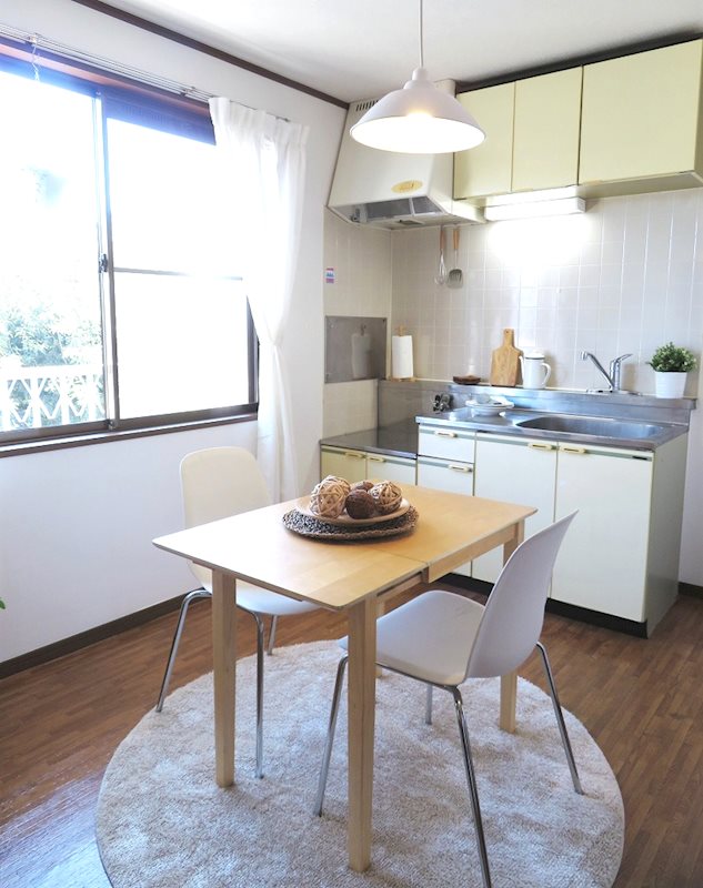 キッチン　窓のある明るいキッチン♪（家具・雑貨はイメージとなります）