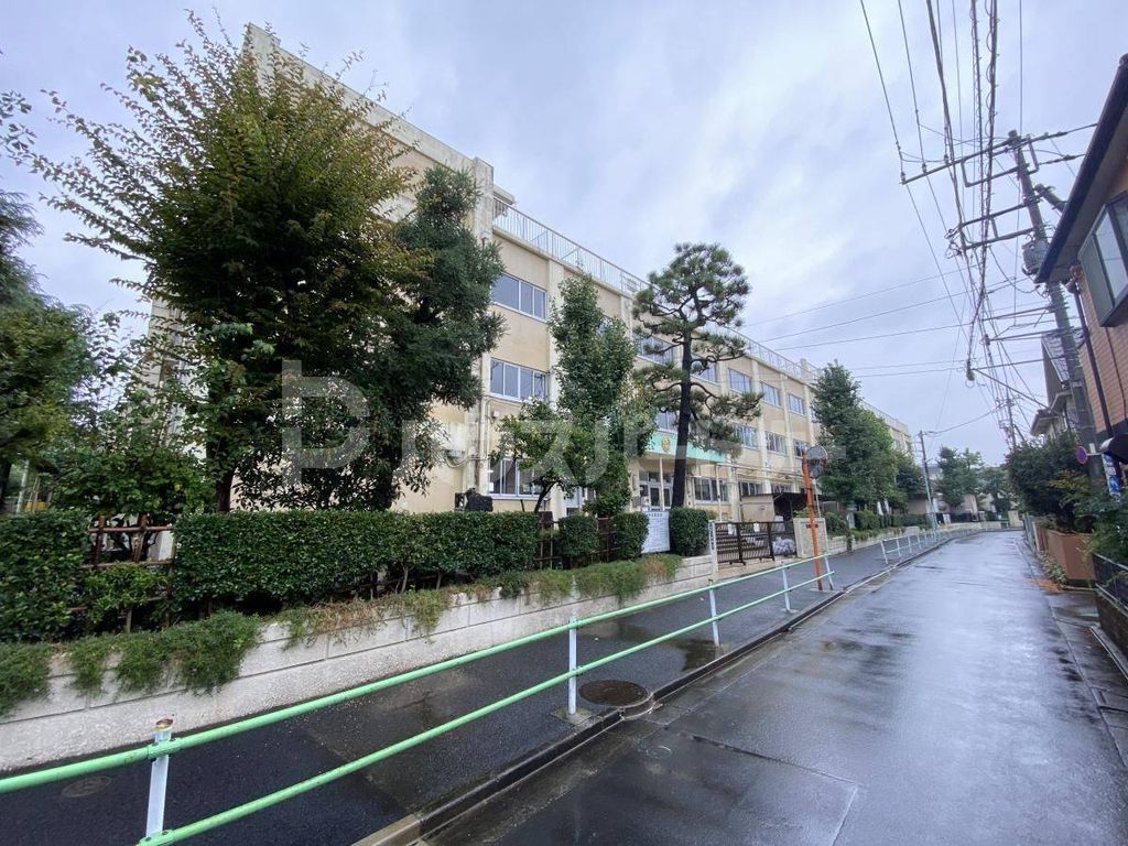 小学校　葛飾区立金町小学校（小学校）まで490m