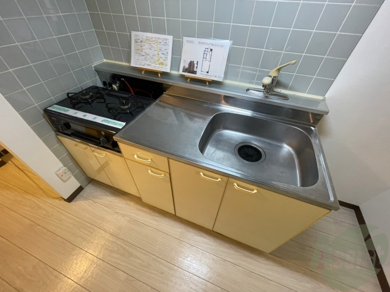 キッチン　シンプルなキッチンです。お手入れも楽々ですね！