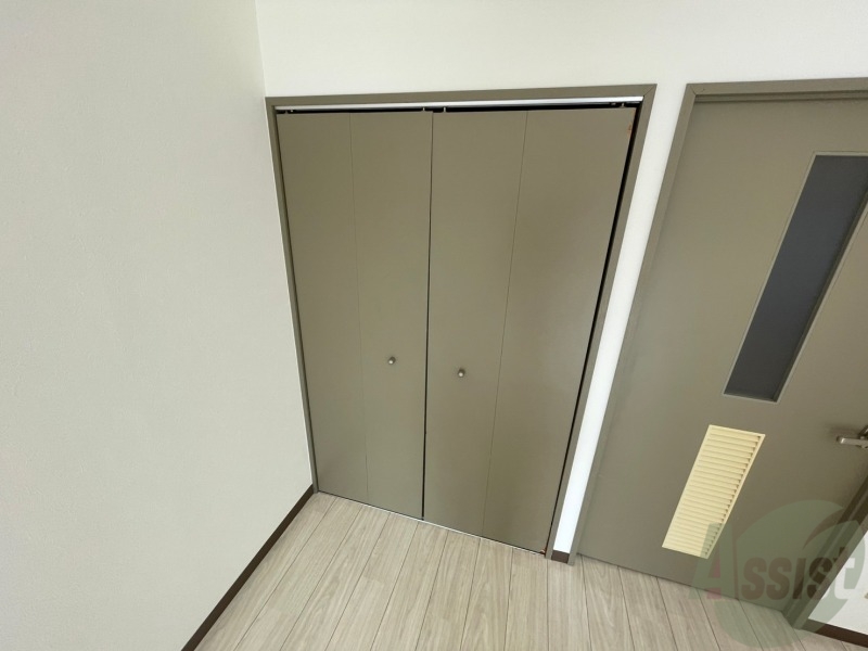 収納　クローゼットがありました。お洋服や荷物はここへ