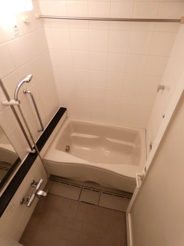 バス・シャワールーム　※別部屋参考写真