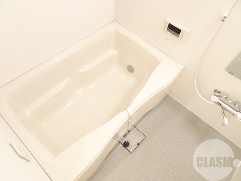 バス・シャワールーム　浴室乾燥機＆追い焚き機能付きバス♪