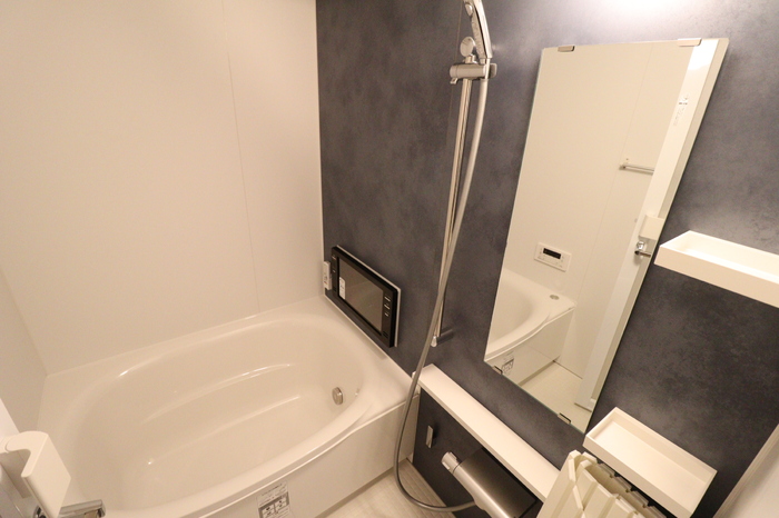 バス・シャワールーム　追い炊き・浴室乾燥機付きで経済的ですね！