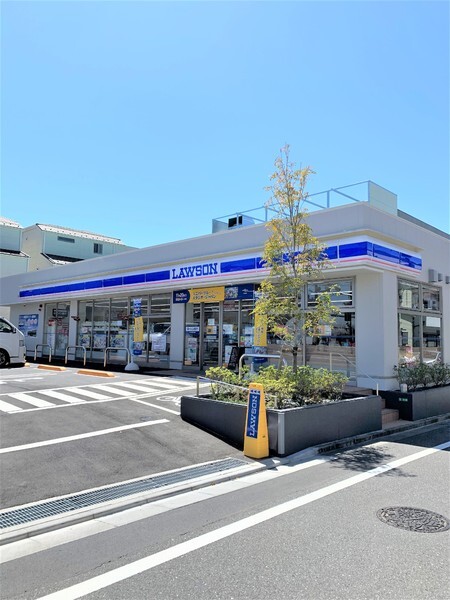 コンビニ　ローソン練馬中村南１丁目店（コンビニ）まで440m