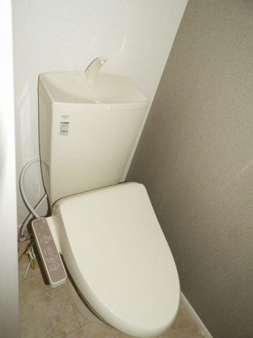 トイレ　落ち着いたトイレです