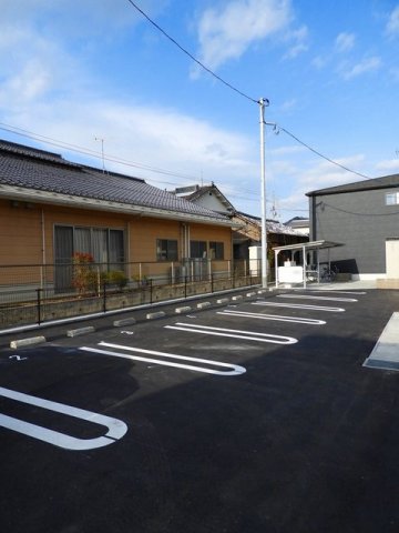 駐車場　駐車場完備です