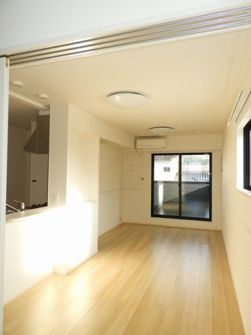 居室・リビング　使いやすい居間です