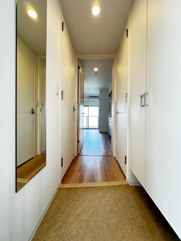 玄関　詳細は、RISUMO江坂本店までお問合せください♪