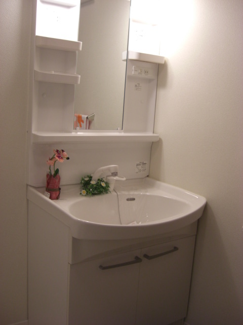 洗面設備　脱衣スペースもあります