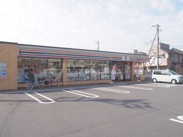 コンビニ　セブンイレブン 松戸胡録台店（コンビニ）まで406m