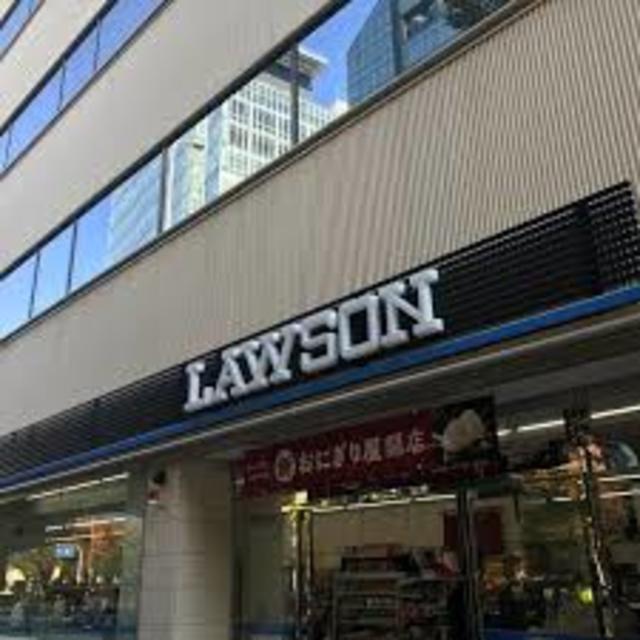 コンビニ　ローソン鶴野町店（コンビニ）まで835m