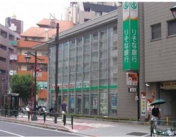 銀行　りそな銀行大阪西区支店（銀行）まで401m