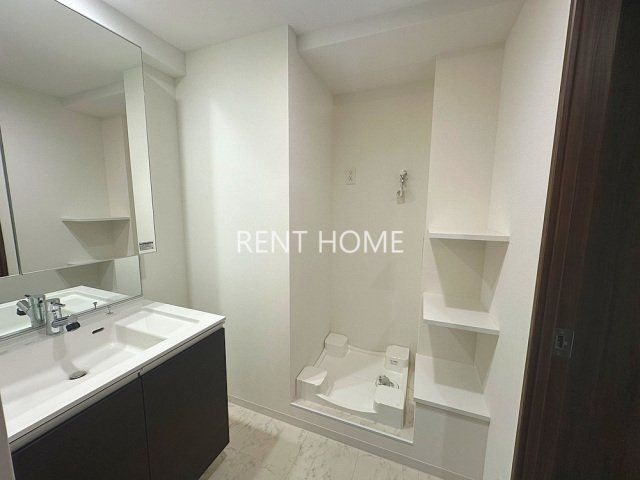 洗面設備　独立洗面台・室内洗濯機置場