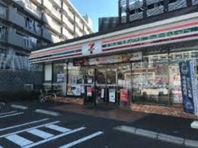 コンビニ　セブンイレブン吹田千里山西6丁目店（コンビニ）まで293m