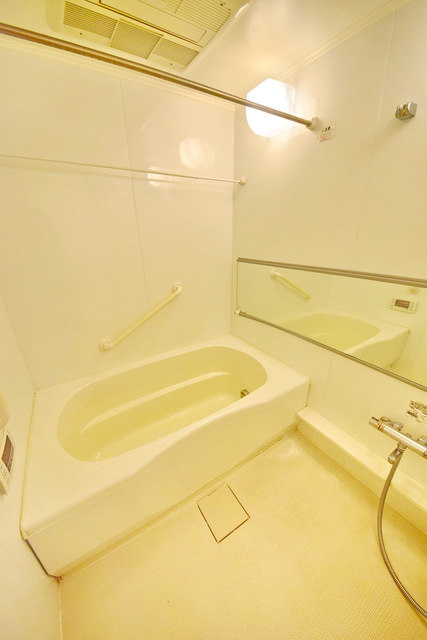 バス・シャワールーム　～疲れを癒しましょうっ～