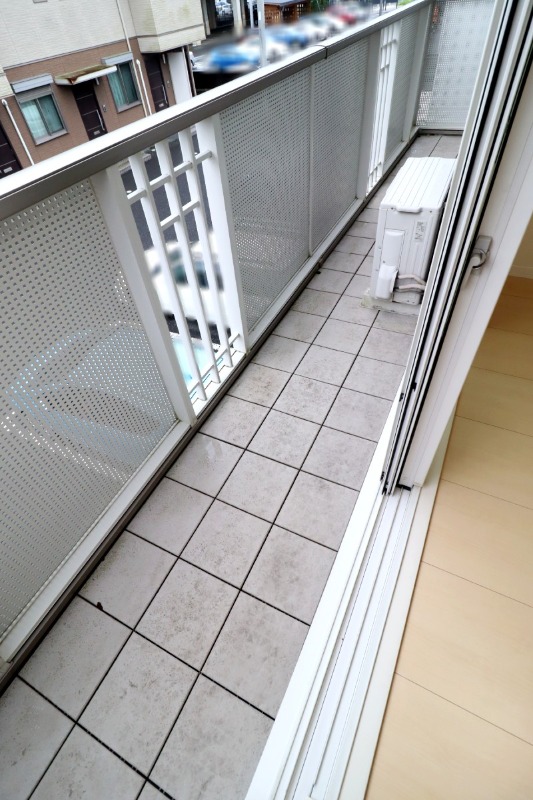 バルコニー　図面と現状に相違がある場合には現状を優先