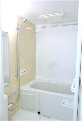 バス・シャワールーム　ゆったり過ごせるお風呂です