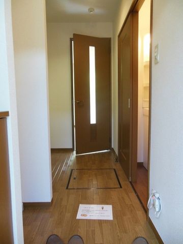 玄関　★スペースある玄関通路★