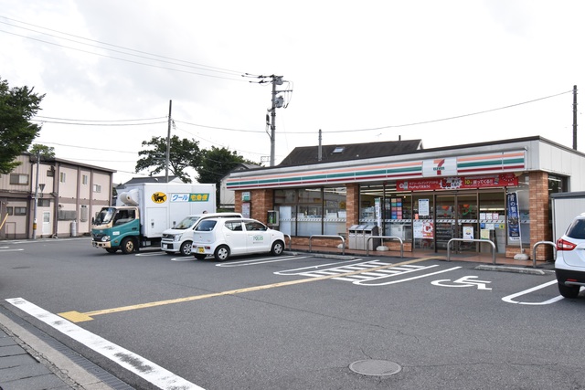 コンビニ　セブンイレブン蒲生西町1丁目店（コンビニ）まで585m