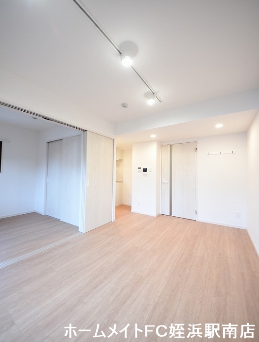 居室・リビング　★インターネット無料マンション★※別部屋参考写真