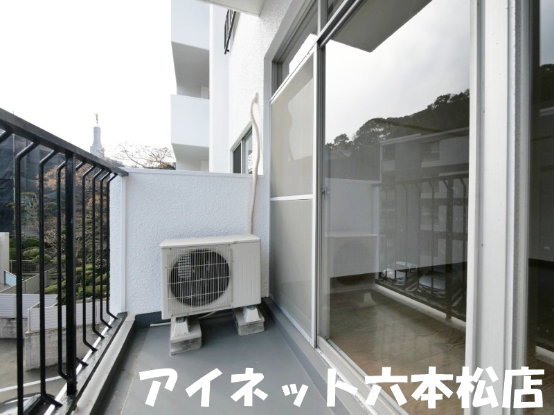 バルコニー　洗濯物はこちらへどうぞ。