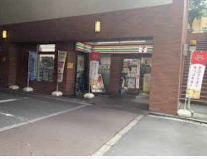 コンビニ　セブンイレブン渋谷代々木2丁目店（コンビニ）まで244m