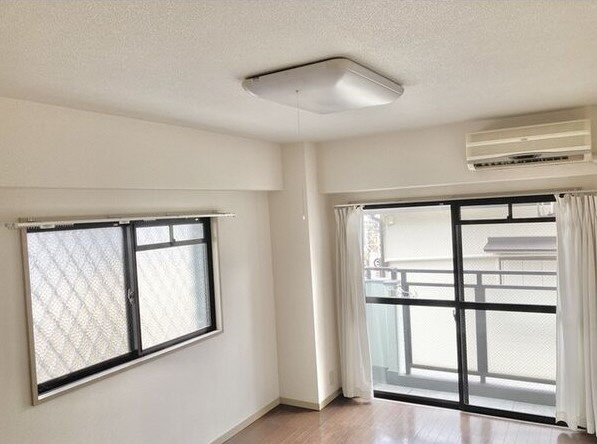 居室・リビング　写真は同マンションの別のお部屋のものです