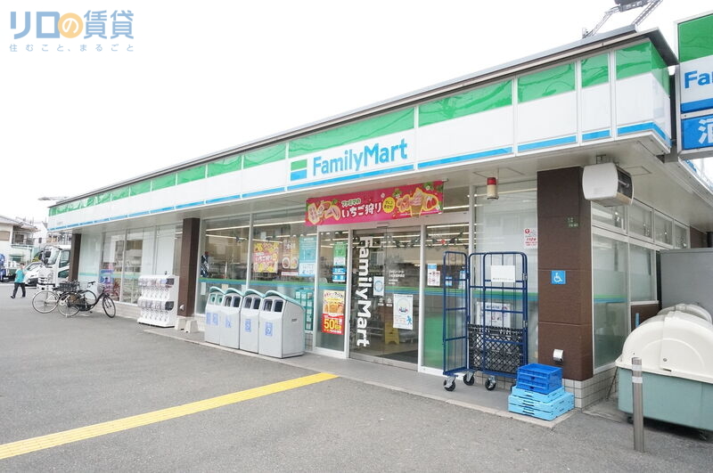 コンビニ　ファミリーマート小松変電所前店（コンビニ）まで121m