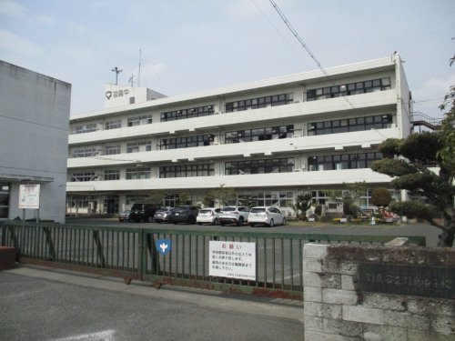 中学校　羽島中学校（中学校）まで1650m