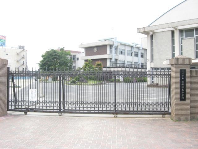中学校　清須市立西枇杷島中学校（中学校）まで655m