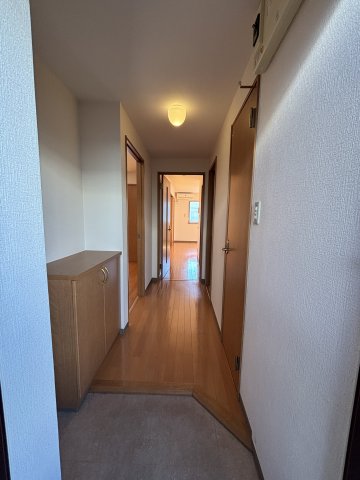 玄関　玄関 同タイプ別号室